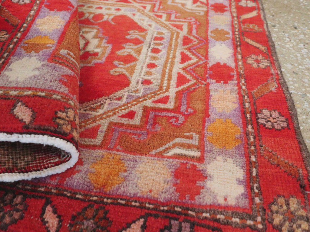 Vintage Persian Tabriz Rug, No.25170 - Galerie Shabab