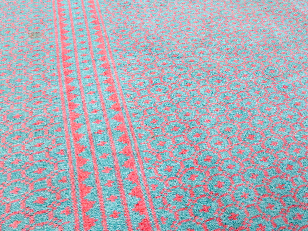 Vintage Persian Flatweave Kilim Accent Rug, No.25178 - Galerie Shabab