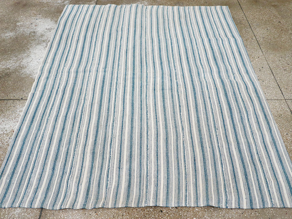 Vintage Persian Flatweave Kilim Square Accent Rug, No.25190 - Galerie Shabab