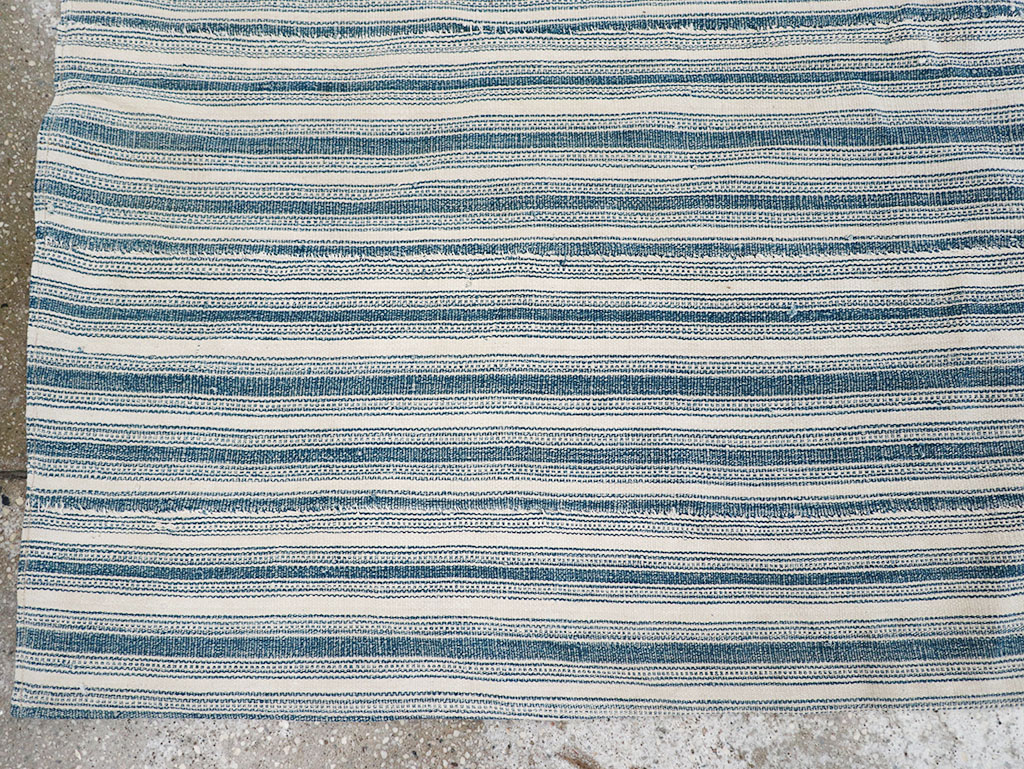 Vintage Persian Flatweave Kilim Square Accent Rug, No.25190 - Galerie Shabab