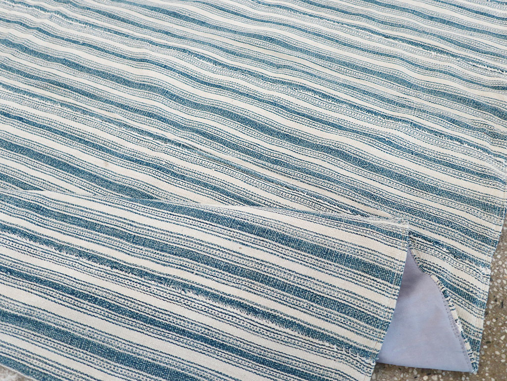 Vintage Persian Flatweave Kilim Square Accent Rug, No.25190 - Galerie Shabab