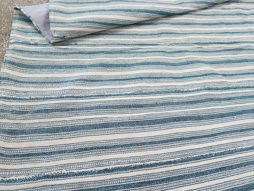 Vintage Persian Flatweave Kilim Square Accent Rug, No.25190 - Galerie Shabab