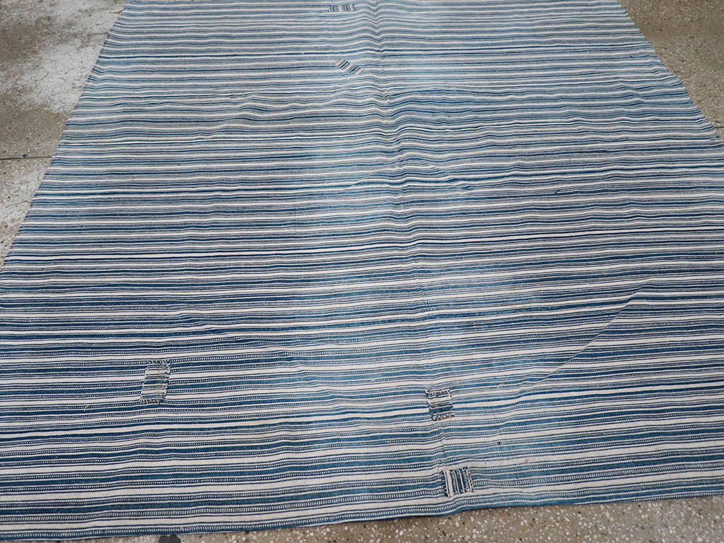 Vintage Persian Flatweave Kilim Square Accent Rug, No.25191 - Galerie Shabab