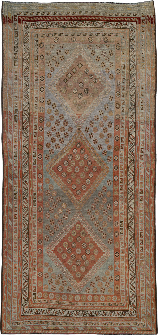 Vintage Persian Shiraz Gallery Rug, No.25207 - Galerie Shabab