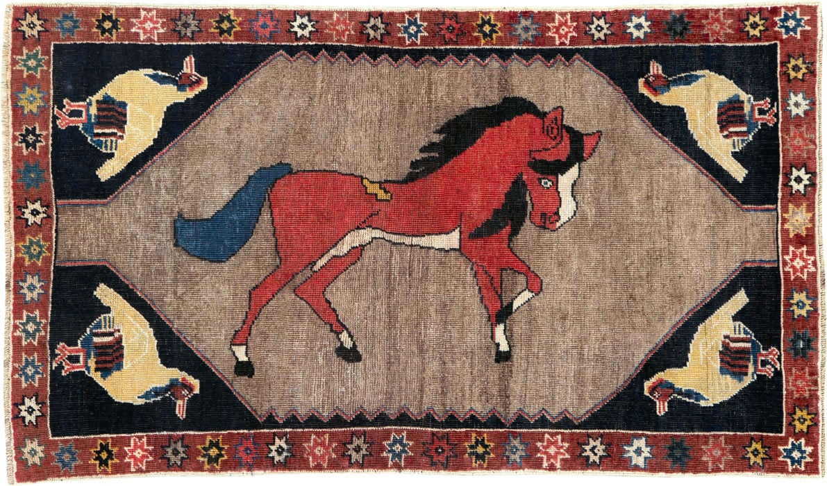 Vintage Persian Shiraz Pictorial Rug, No.25214 - Galerie Shabab