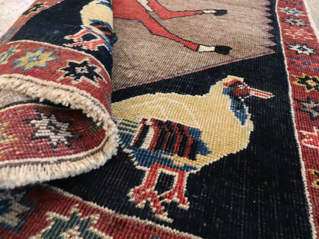 Vintage Persian Shiraz Pictorial Rug, No.25214 - Galerie Shabab
