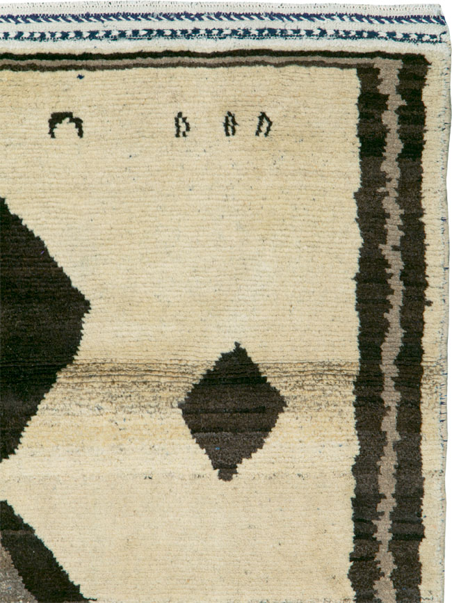 Vintage Persian Gabbeh Rug, No.25215 - Galerie Shabab