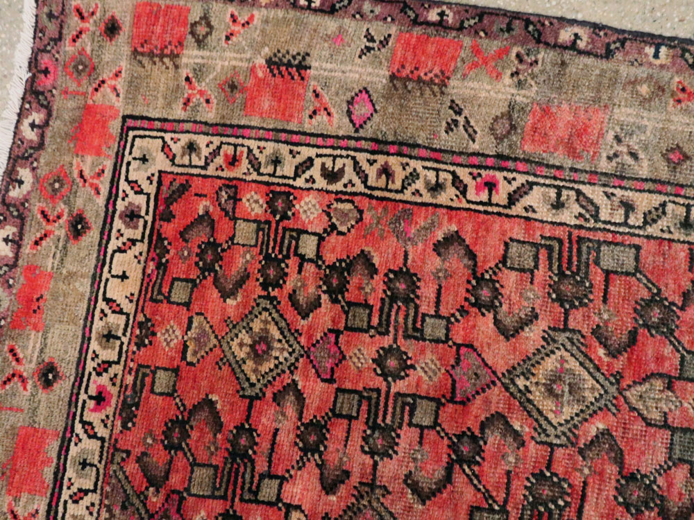 Vintage Persian Kurdish Rug, No.25220 - Galerie Shabab