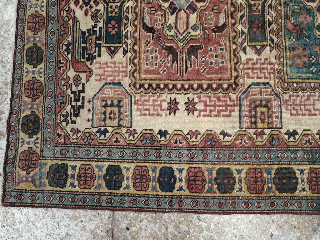 Vintage Persian Veece Throw Rug, No.25222 - Galerie Shabab