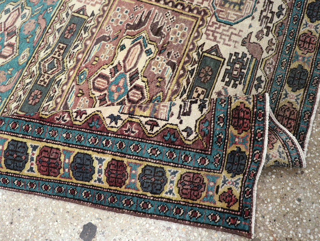 Vintage Persian Veece Throw Rug, No.25222 - Galerie Shabab