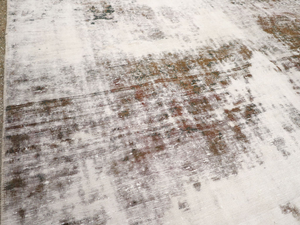 Distressed Vintage Persian Tabriz Small Room Size Carpet, No.25234 - Galerie Shabab