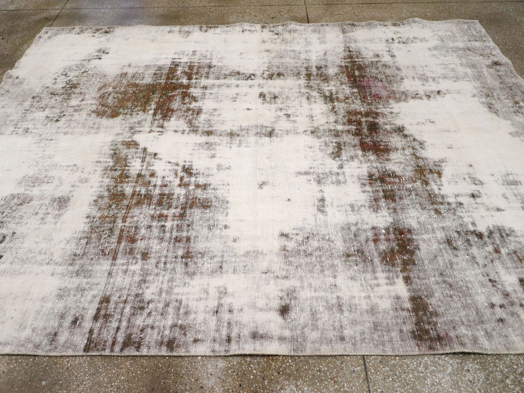 Distressed Vintage Persian Tabriz Small Room Size Carpet, No.25234 - Galerie Shabab