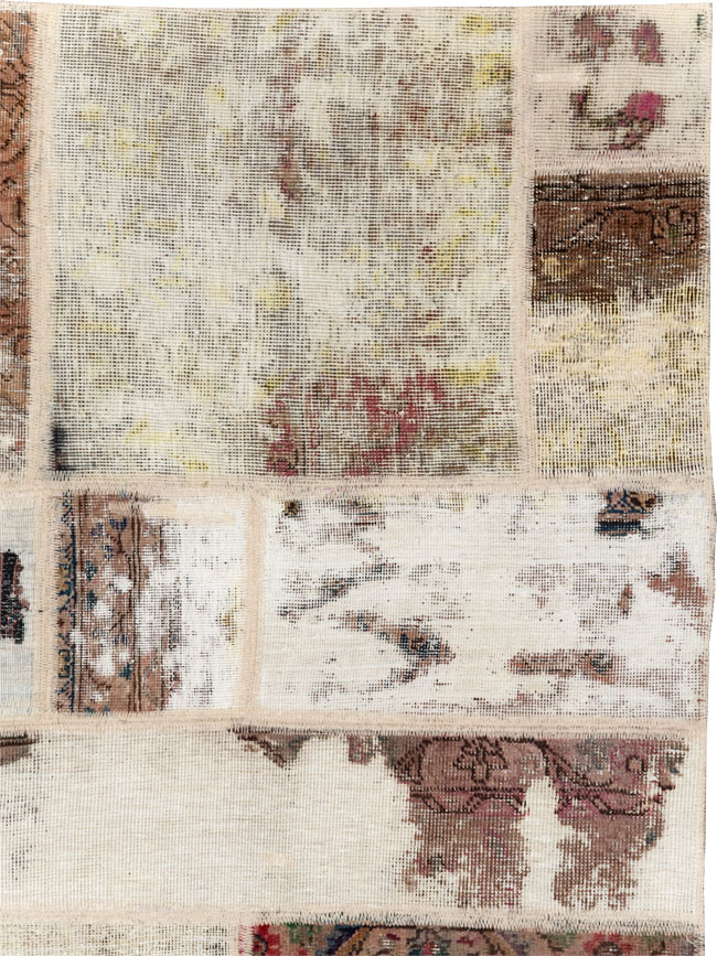 Distressed Vintage Persian Patchwork Accent Rug, No.25237 - Galerie Shabab