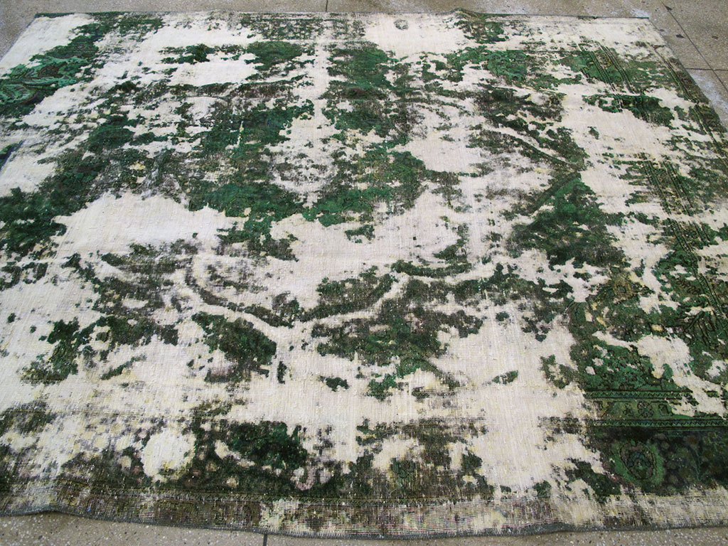 Antique Distressed Persian Tabriz Rug, No.25238 - Galerie Shabab