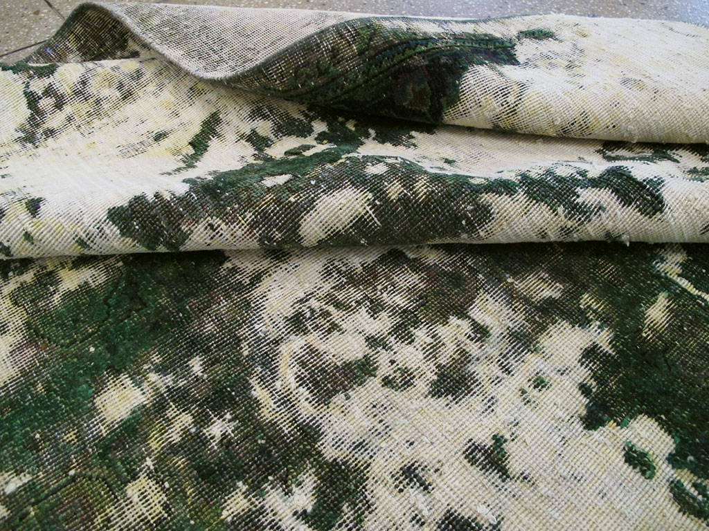 Antique Distressed Persian Tabriz Rug, No.25238 - Galerie Shabab