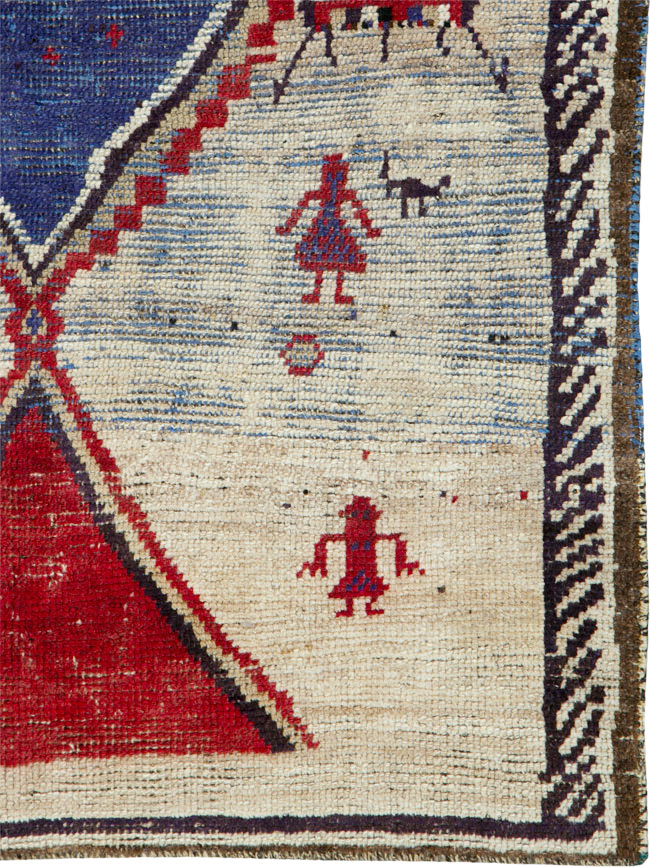 Antique Persian Gabbeh Rug, No.25240 - Galerie Shabab