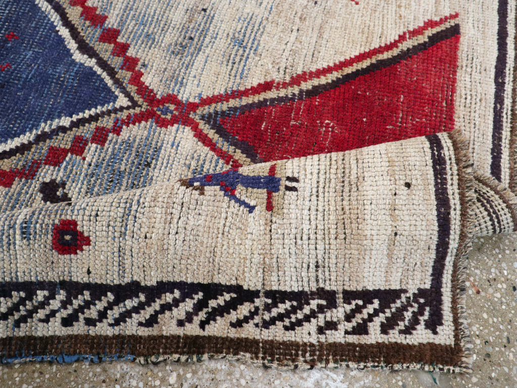 Antique Persian Gabbeh Rug, No.25240 - Galerie Shabab