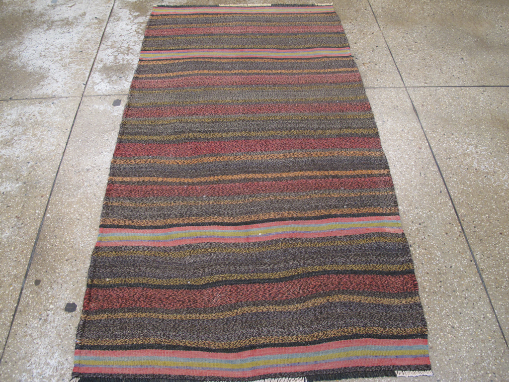 Vintage Persian Kilim, No.25246 - Galerie Shabab