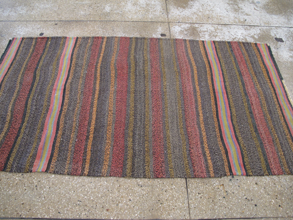 Vintage Persian Kilim, No.25246 - Galerie Shabab