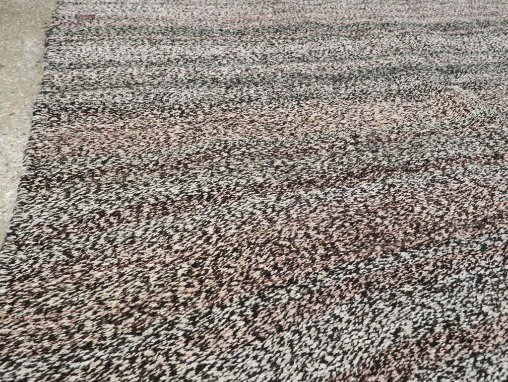 Vintage Persian Flatweave Kilim Gallery Rug, No.25247 - Galerie Shabab