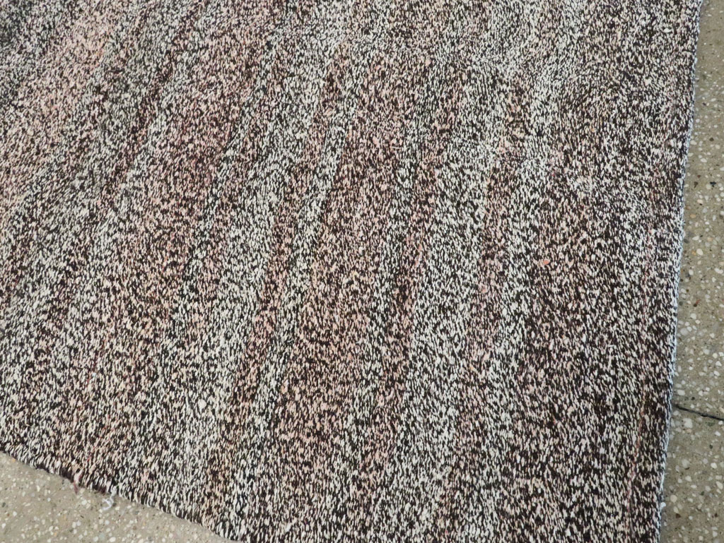 Vintage Persian Flatweave Kilim Gallery Rug, No.25247 - Galerie Shabab