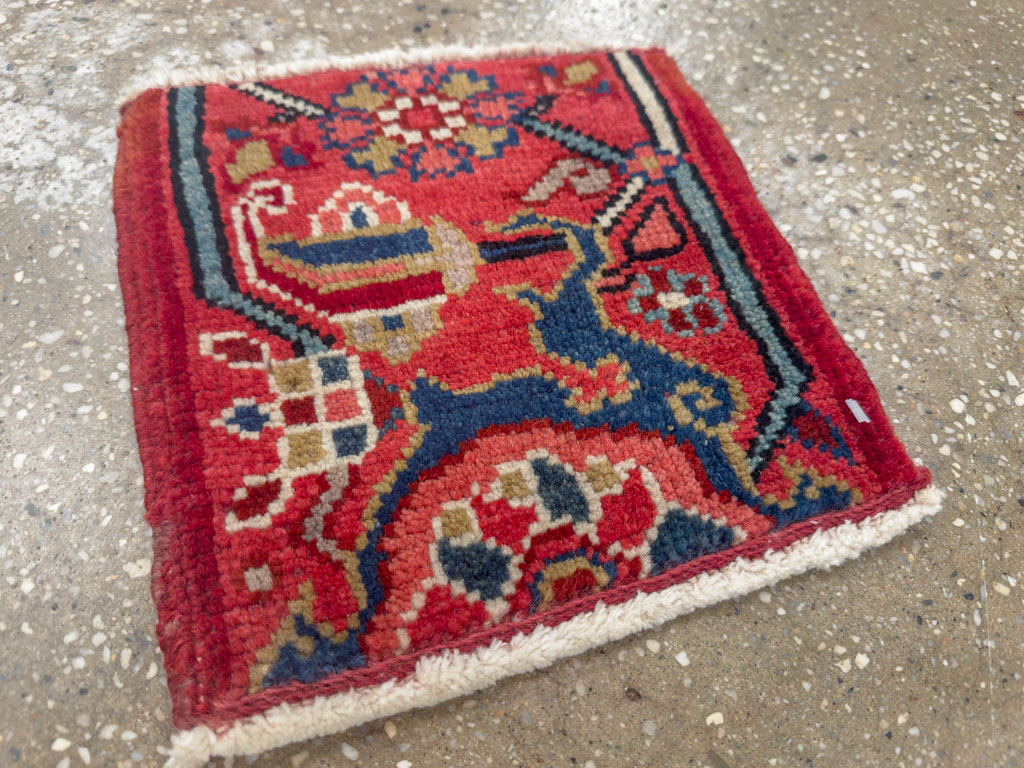 Vintage Persian Heriz Square Throw Rug, No.25250 - Galerie Shabab