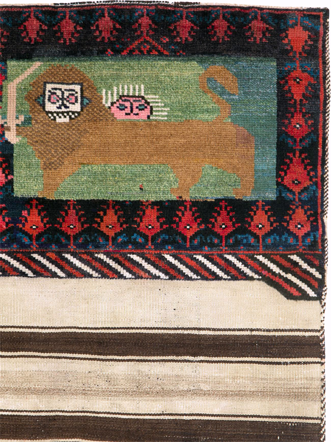 Vintage Persian Bakhtiari Pictorial Rug, No.25259 - Galerie Shabab