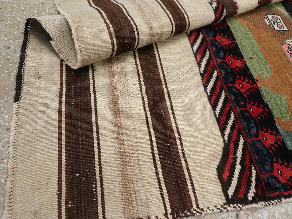 Vintage Persian Bakhtiari Pictorial Rug, No.25259 - Galerie Shabab