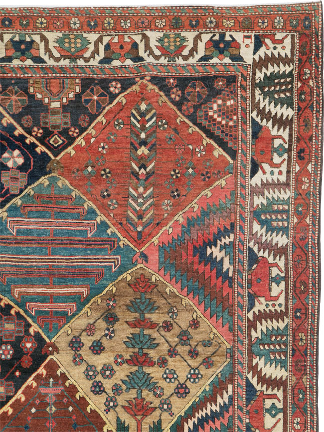 Antique Persian Bakhtiari Carpet, No.25265 - Galerie Shabab