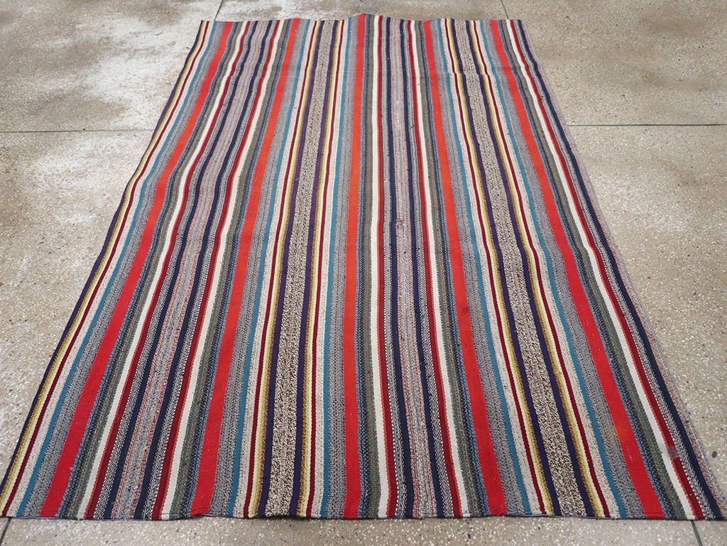 Vintage Persian Flatweave Kilim Accent Rug, No.25268 - Galerie Shabab