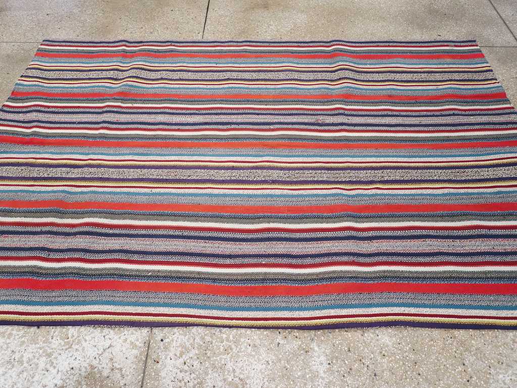 Vintage Persian Flatweave Kilim Accent Rug, No.25268 - Galerie Shabab