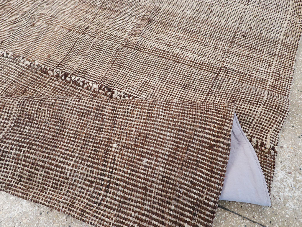 Vintage Persian Flatweave Kilim Square Accent Rug, No.25269 - Galerie Shabab
