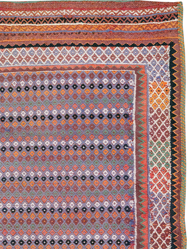 Vintage Persian Flatweave Kilim Accent Rug, No.25273 - Galerie Shabab