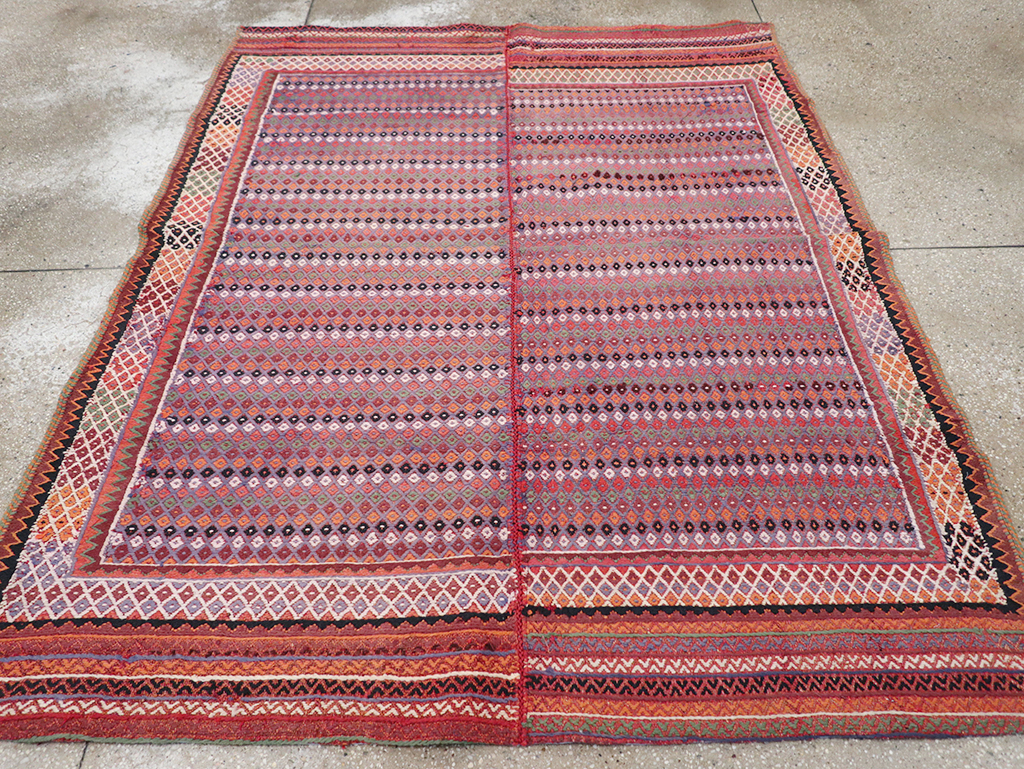 Vintage Persian Flatweave Kilim Accent Rug, No.25273 - Galerie Shabab