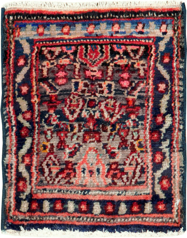 Vintage Persian Senneh Throw Rug, No.25277 - Galerie Shabab