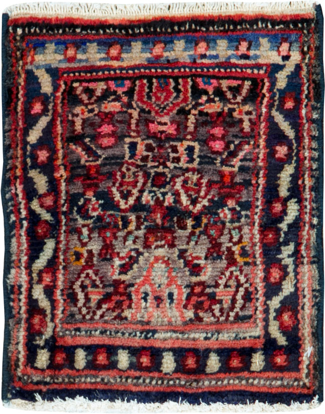 Vintage Persian Senneh Throw Rug, No.25277 - Galerie Shabab