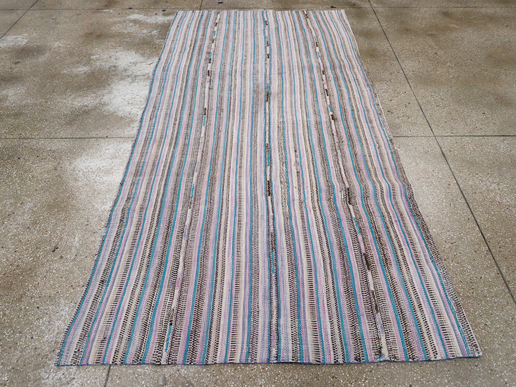 Vintage Persian Flatweave Kilim Accent Rug, No.25279 - Galerie Shabab
