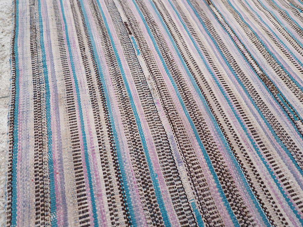 Vintage Persian Flatweave Kilim Accent Rug, No.25279 - Galerie Shabab