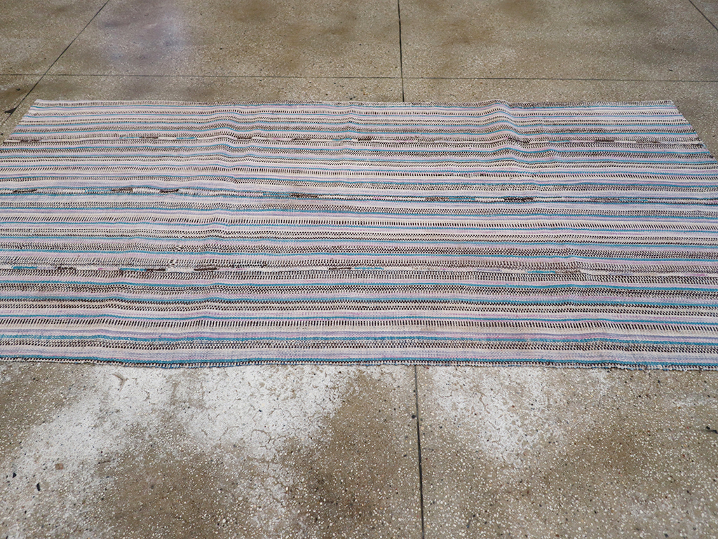 Vintage Persian Flatweave Kilim Accent Rug, No.25279 - Galerie Shabab