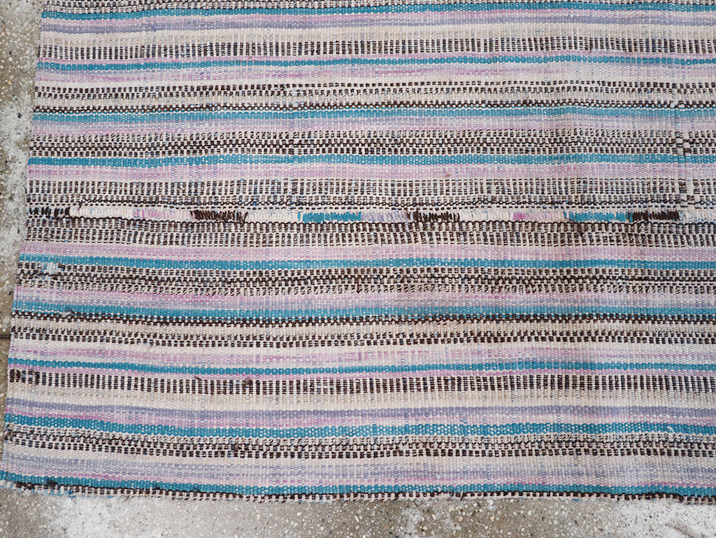 Vintage Persian Flatweave Kilim Accent Rug, No.25279 - Galerie Shabab