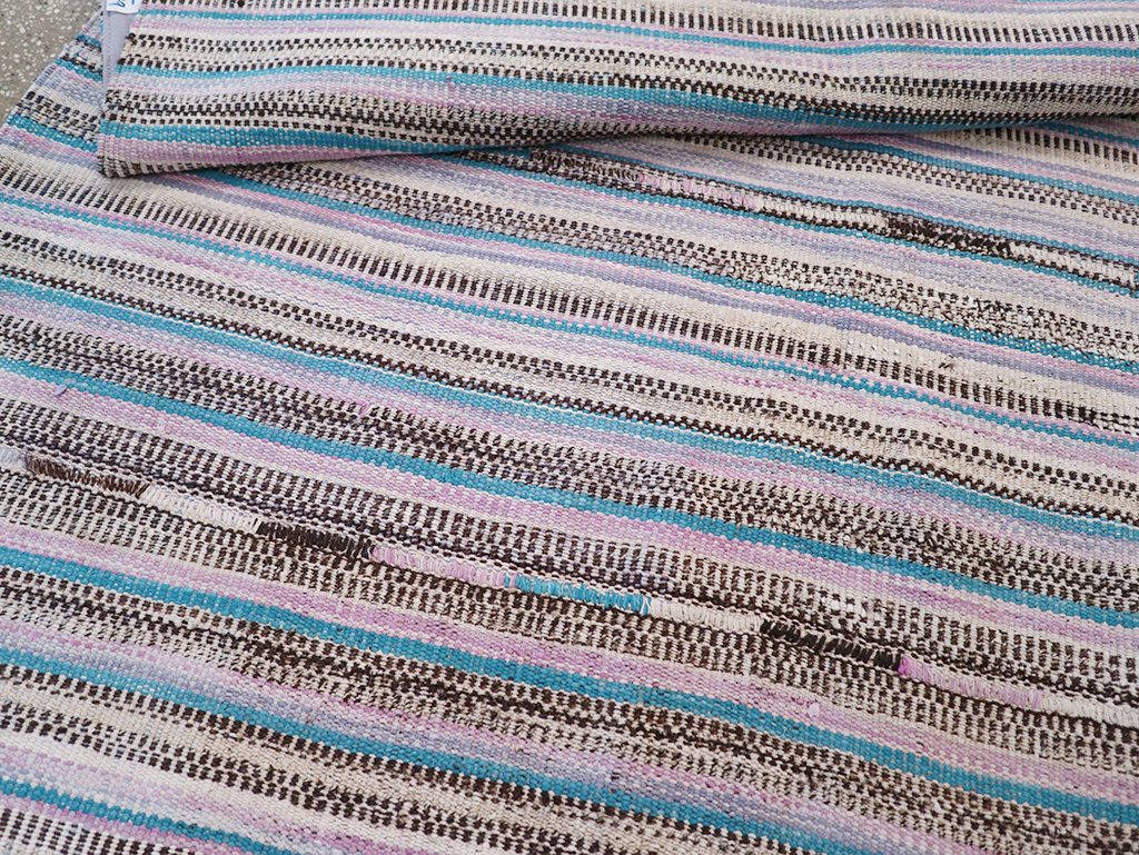 Vintage Persian Flatweave Kilim Accent Rug, No.25279 - Galerie Shabab