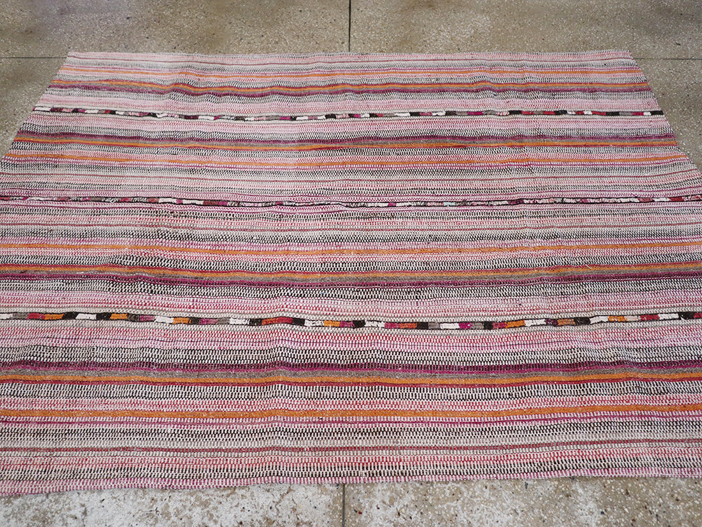 Vintage Persian Flatweave Kilim Accent Rug, No.25281 - Galerie Shabab