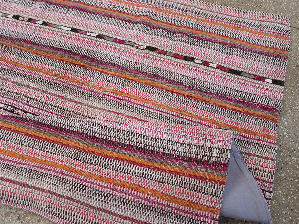 Vintage Persian Flatweave Kilim Accent Rug, No.25281 - Galerie Shabab