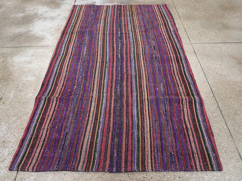 Vintage Persian Flatweave Kilim Accent Rug, No.25282 - Galerie Shabab