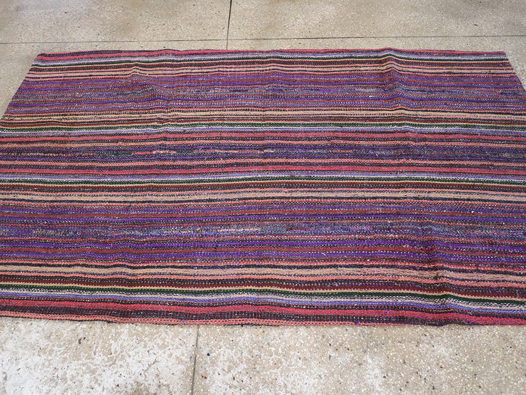 Vintage Persian Flatweave Kilim Accent Rug, No.25282 - Galerie Shabab