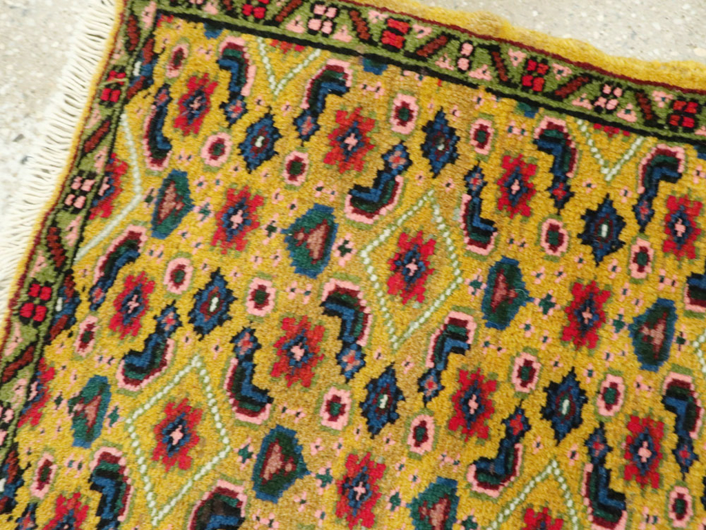 Vintage Persian Mahal Rug, No.25296 - Galerie Shabab