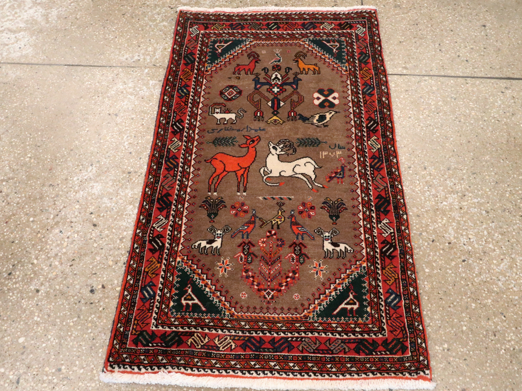 Vintage Persian Shiraz Pictorial Rug, No.25297 - Galerie Shabab