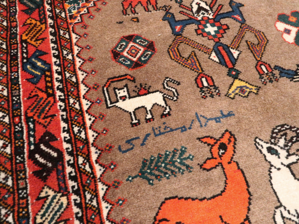 Vintage Persian Shiraz Pictorial Rug, No.25297 - Galerie Shabab