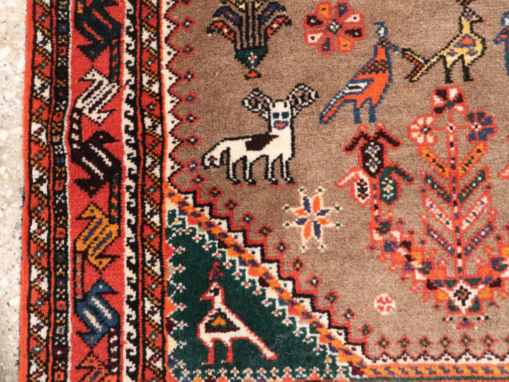 Vintage Persian Shiraz Pictorial Rug, No.25297 - Galerie Shabab