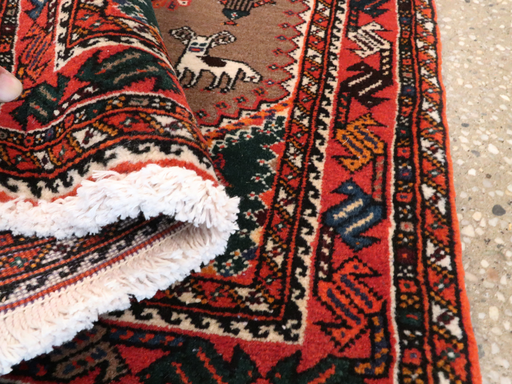 Vintage Persian Shiraz Pictorial Rug, No.25297 - Galerie Shabab